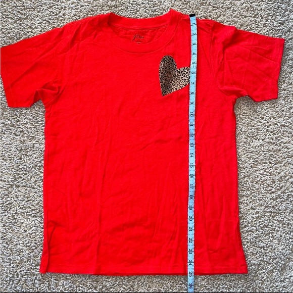 J Crew T-Shirt Red with Leopard Cheetah Animal Heart Size Medium - Picture 5 of 8